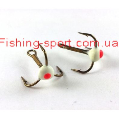 Тройник Mustad белый кр.точка №10 1шт фосфор (MTD10F) Тройник Mustad белый кр.точка №10 1шт фосфор (MTD10F)